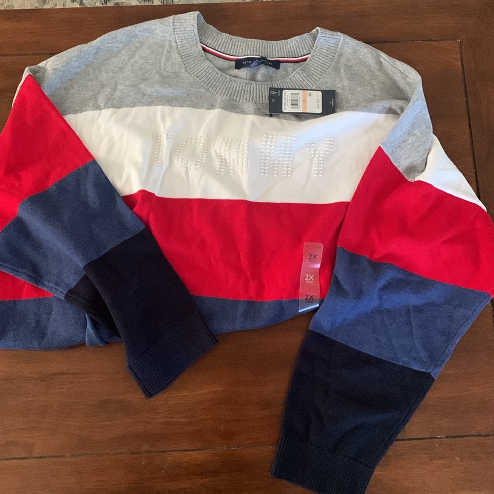Tommy Hilfiger. Ladies 2X Sweater. Red, White, Blue and Gray.